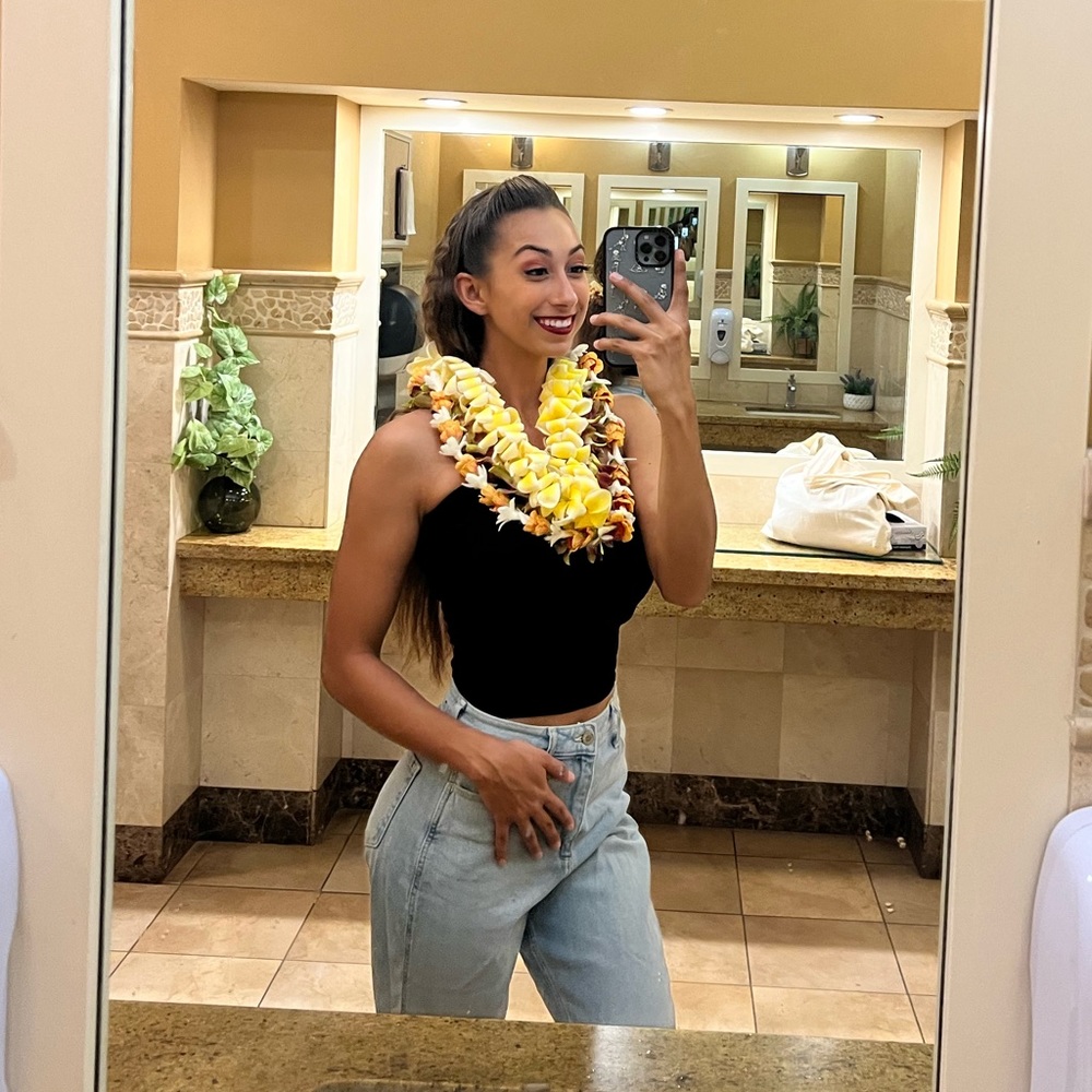 Meet your Posher, Chanelle